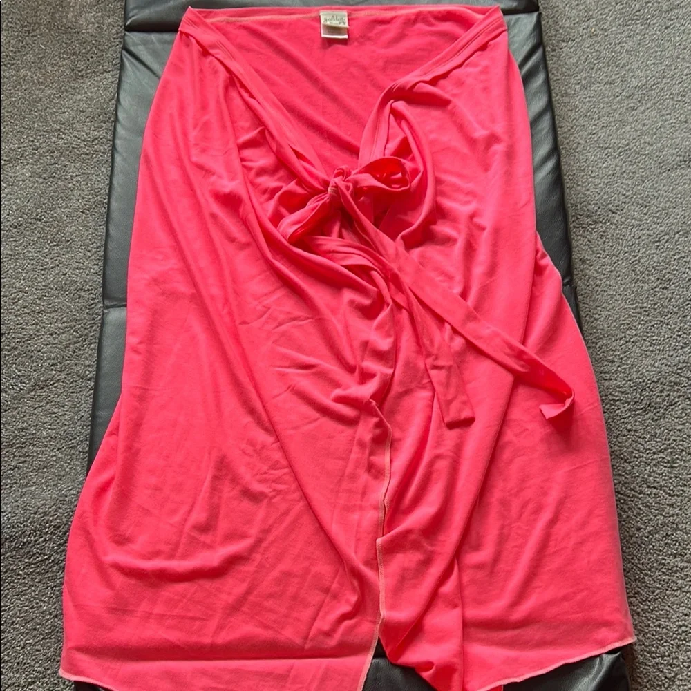 Elegant Pink/Coral Wrap Sarong- bought from Victoria Secret’s
One Size fits all - Picture 3 of 5